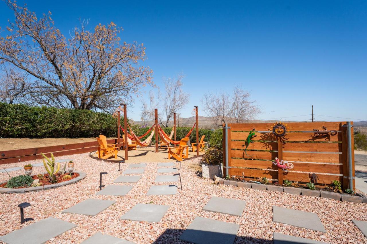 Hot Tub, Games, King Bed, Fire Pit, Bbq Grill, Minutes From National Park And Views Vila Joshua Tree Exterior foto